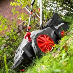 ELEM GARDEN TECHNIC Scarificateur émousseur électrique 1500W - 32cm 9 ELEM GARDEN TECHNIC Scarificateur émousseur électrique 1500W - 32cm -Scarificateur Soldes Boutique 57356003 5